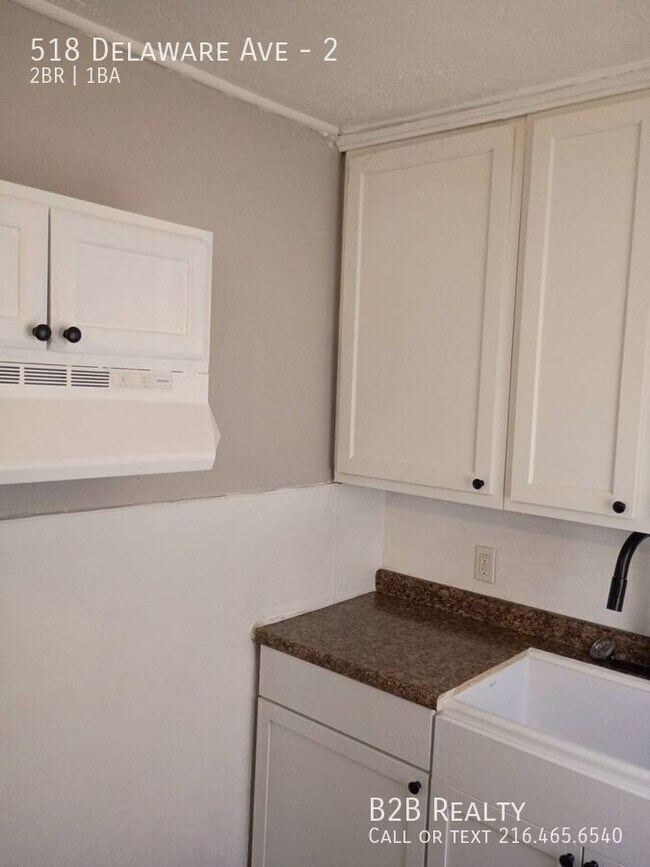 Building Photo - 518 Delaware Ave