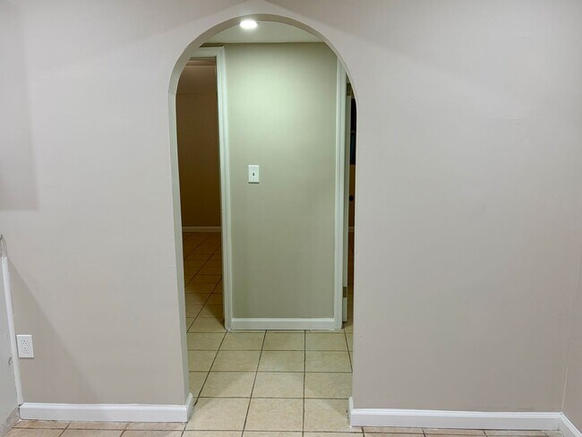 Building Photo - 169-171 Osborne Terrace