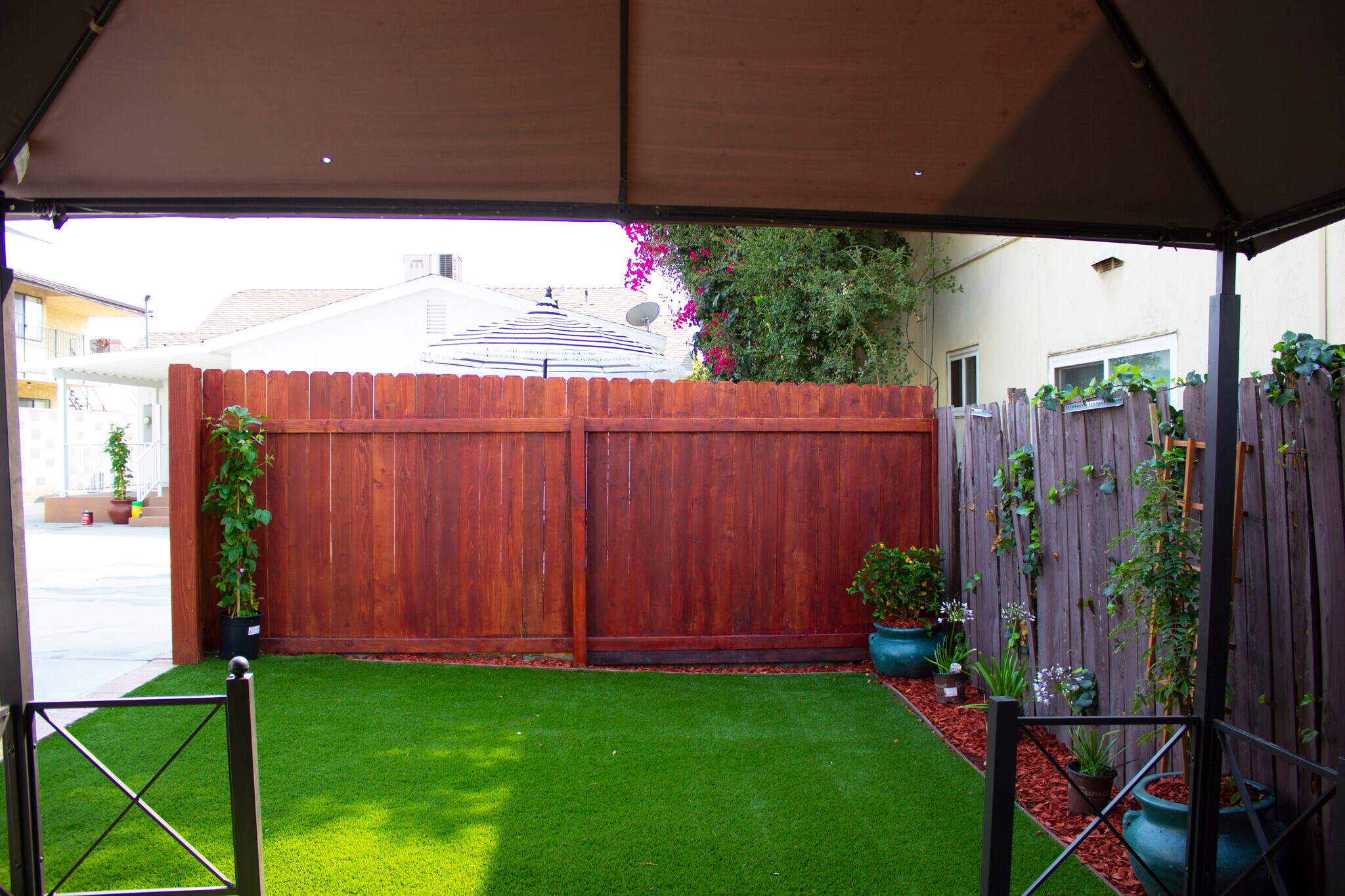 Building Photo - 659 Salem St