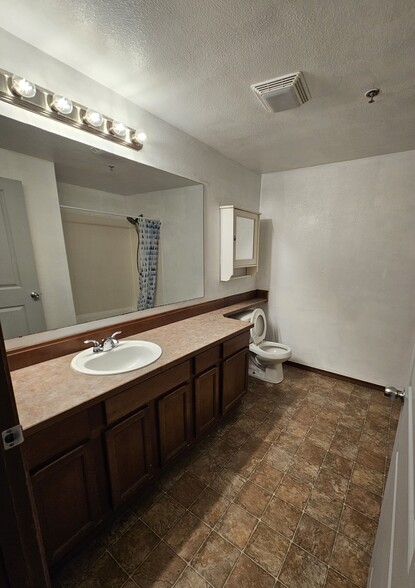 Building Photo - 11527 Highway 99