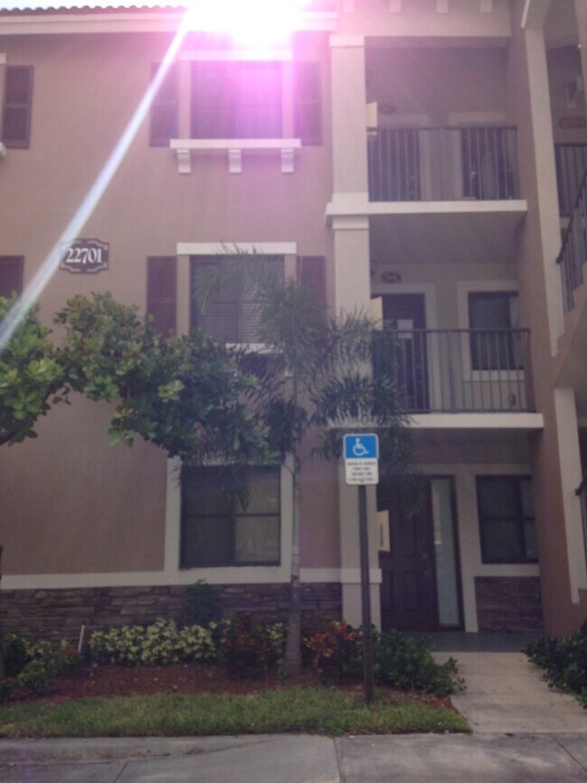 Primary Photo - Live in this spacious 2 bedrooms, 2 full b...