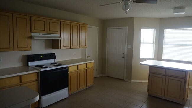 Building Photo - 4-Bedroom House for Rent in Belton