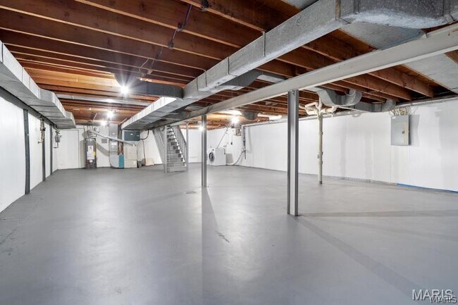 Building Photo - 8408 Louwen Dr