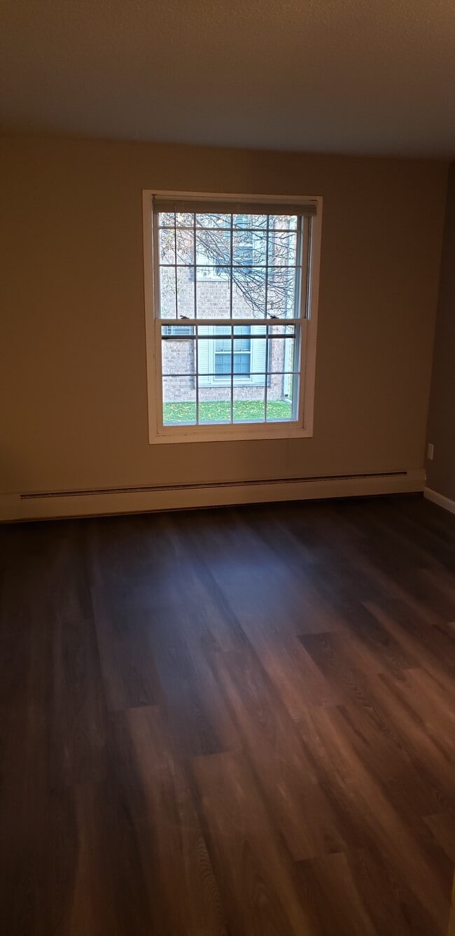 Building Photo - 924 Westbrooke Way