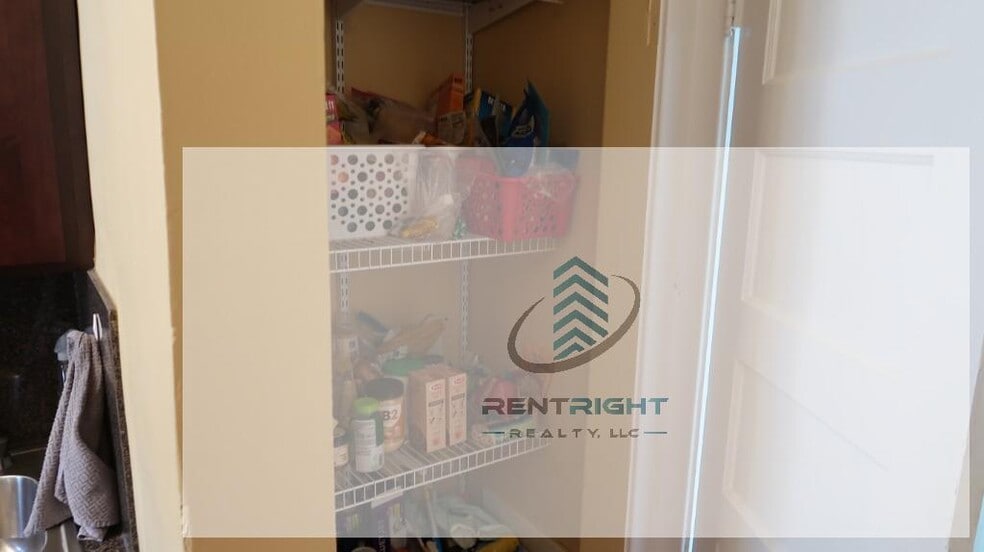 Building Photo - 1353 Ashland Ave