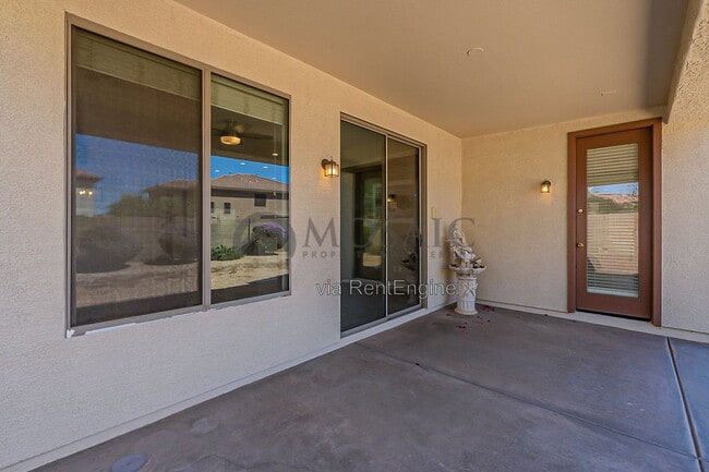 Building Photo - 39718 N Rolling Green Way