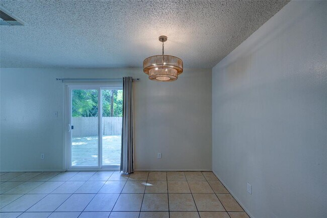 Building Photo - 3438 Willowrun Dr
