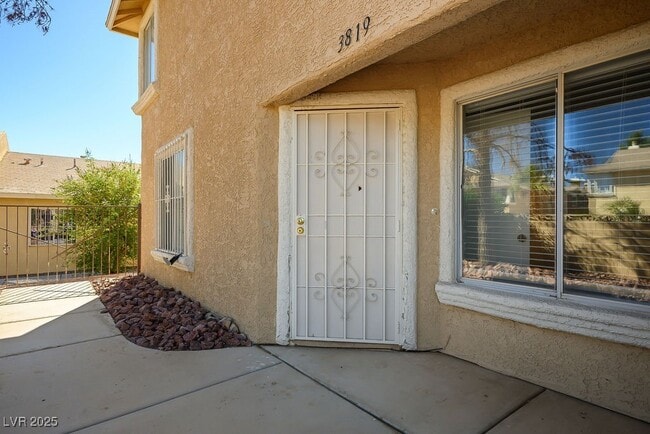 Building Photo - 3819 Terrazzo Ave