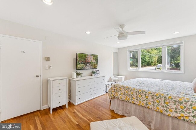 Building Photo - 2400 41st St NW