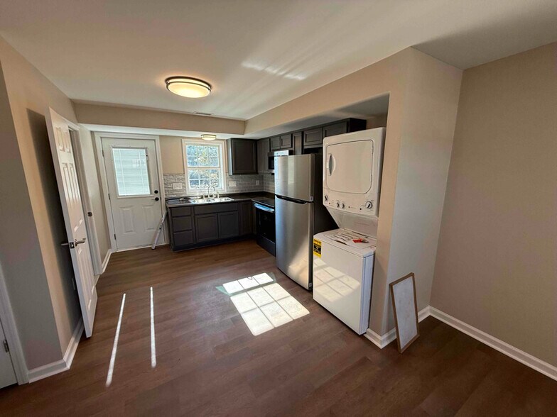 Building Photo - 306 Wilmington Ave