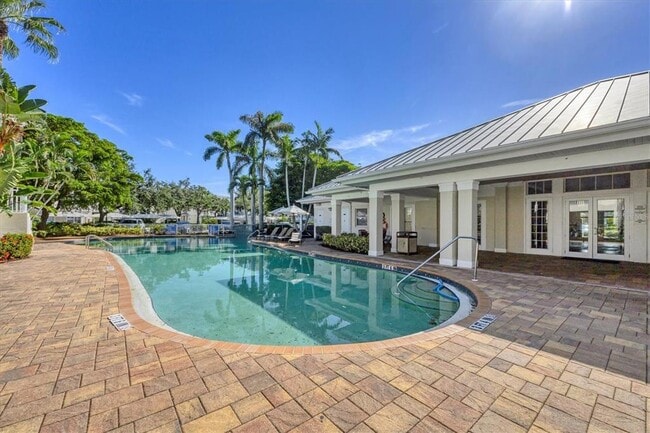 Building Photo - 3803 54th Dr W