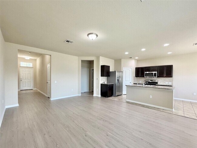 Building Photo - 1416 Fort Dessau Rd