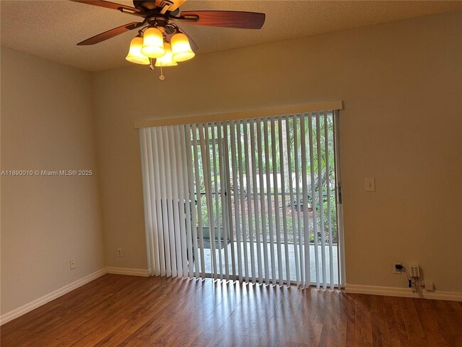 Building Photo - 11030 Tarpon Bay Ct