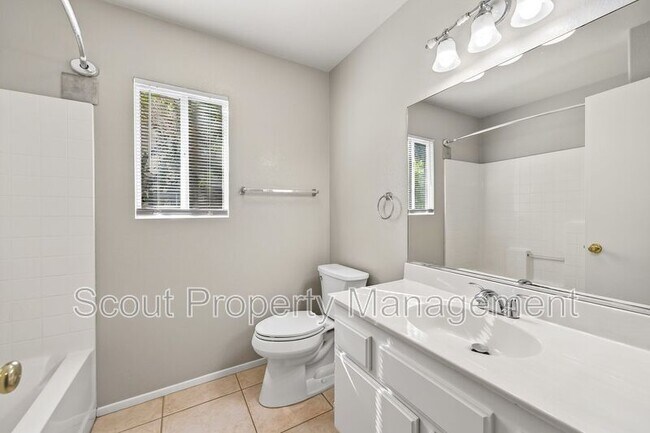 Building Photo - 35912 Arras Dr