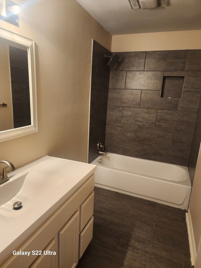 Building Photo - 2275 Edson Dr