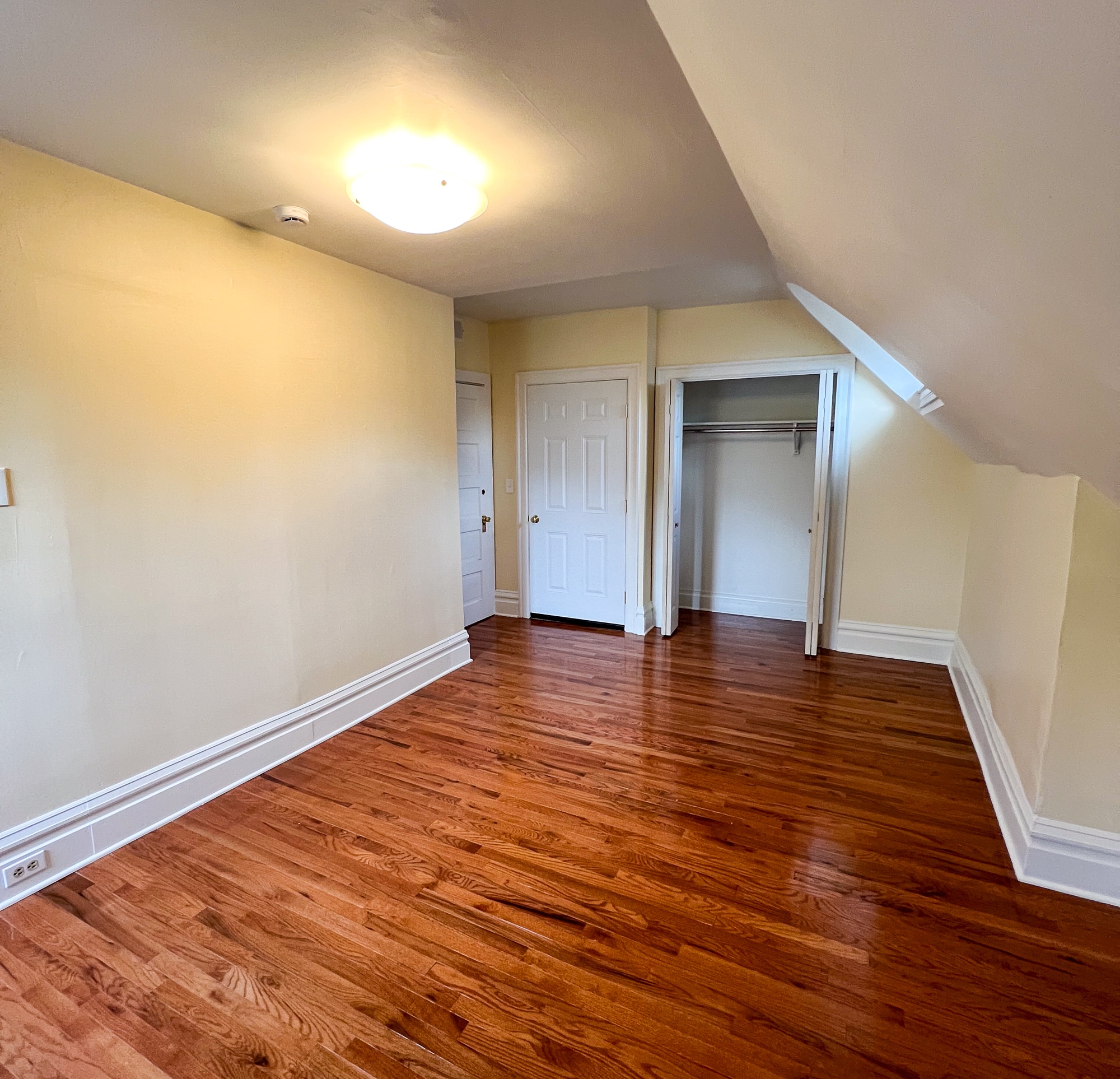 Bedroom 2 - 926 Savannah Ave