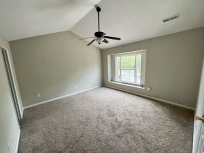 Building Photo - Persimmon Hill Haven
