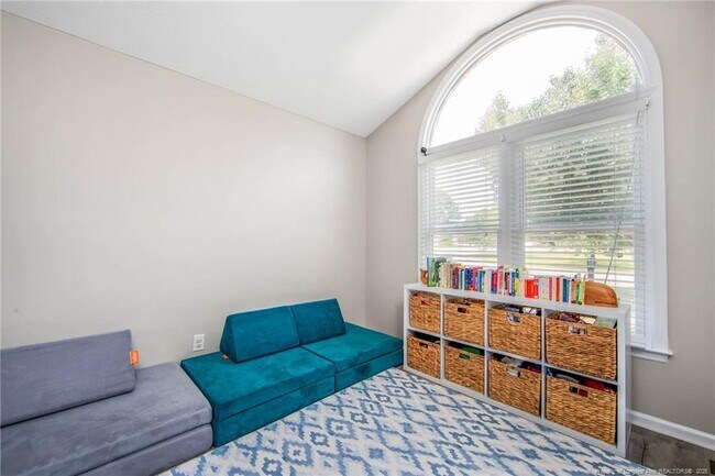 Building Photo - 2713 Leabrook Dr
