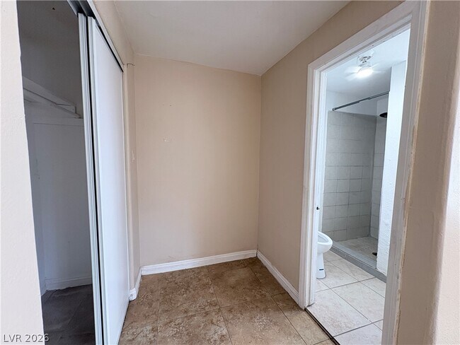 Building Photo - 6329 Brittany Way