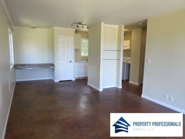 Building Photo - 1 Bedroom in Orchidland