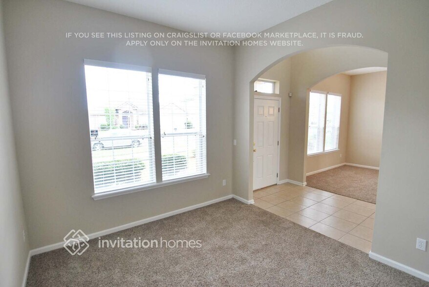 Building Photo - 9260 Prosperity Lake Dr