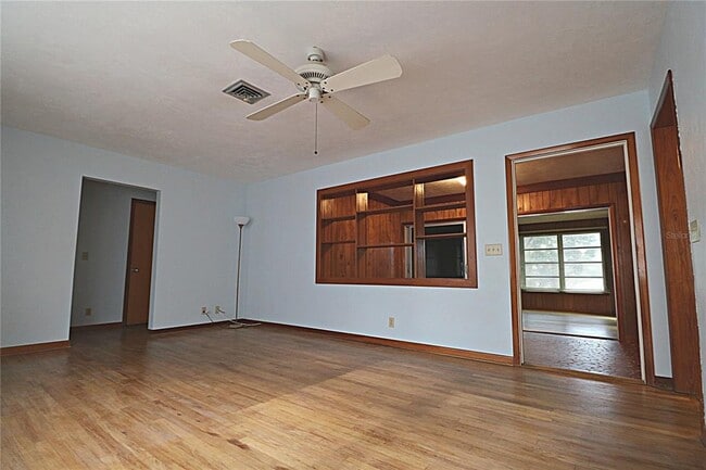 Building Photo - 1000 Cody Cove Rd
