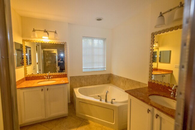 Building Photo - 4574 Danson Way