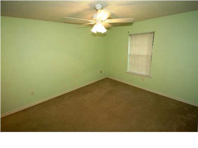 Building Photo - 2/2.5 Townhome Close to USA campus