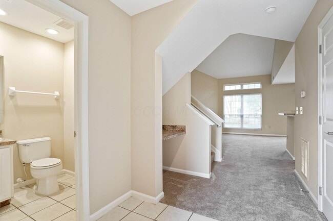 Building Photo - 5004 Stratford Pine Ln