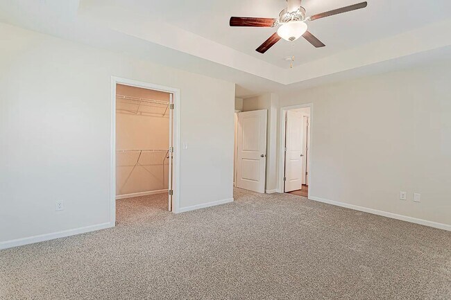 Building Photo - 113 Sweet Almond Ct