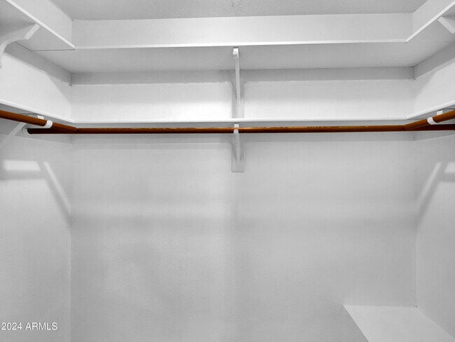 Building Photo - 15036 N Dogwood Ln