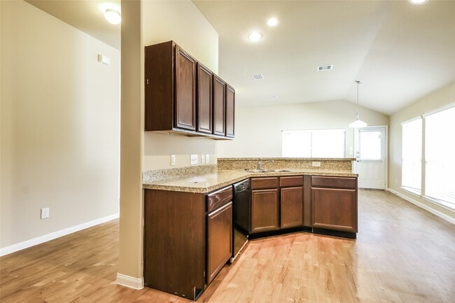 Building Photo - 11922 Brightwood Dr