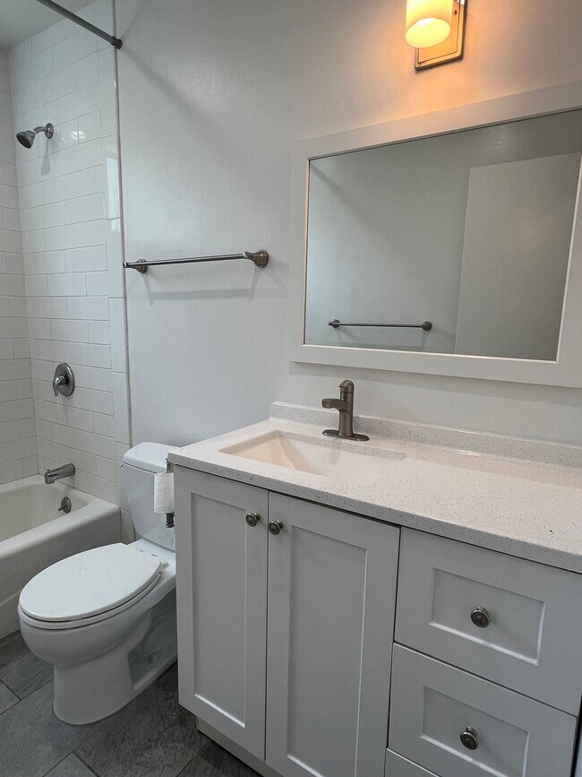 Bathroom - 319 Mariposa Ave