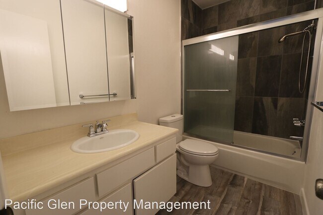 Building Photo - 3 br, 2.5 bath House - 7903 Via Magdalena