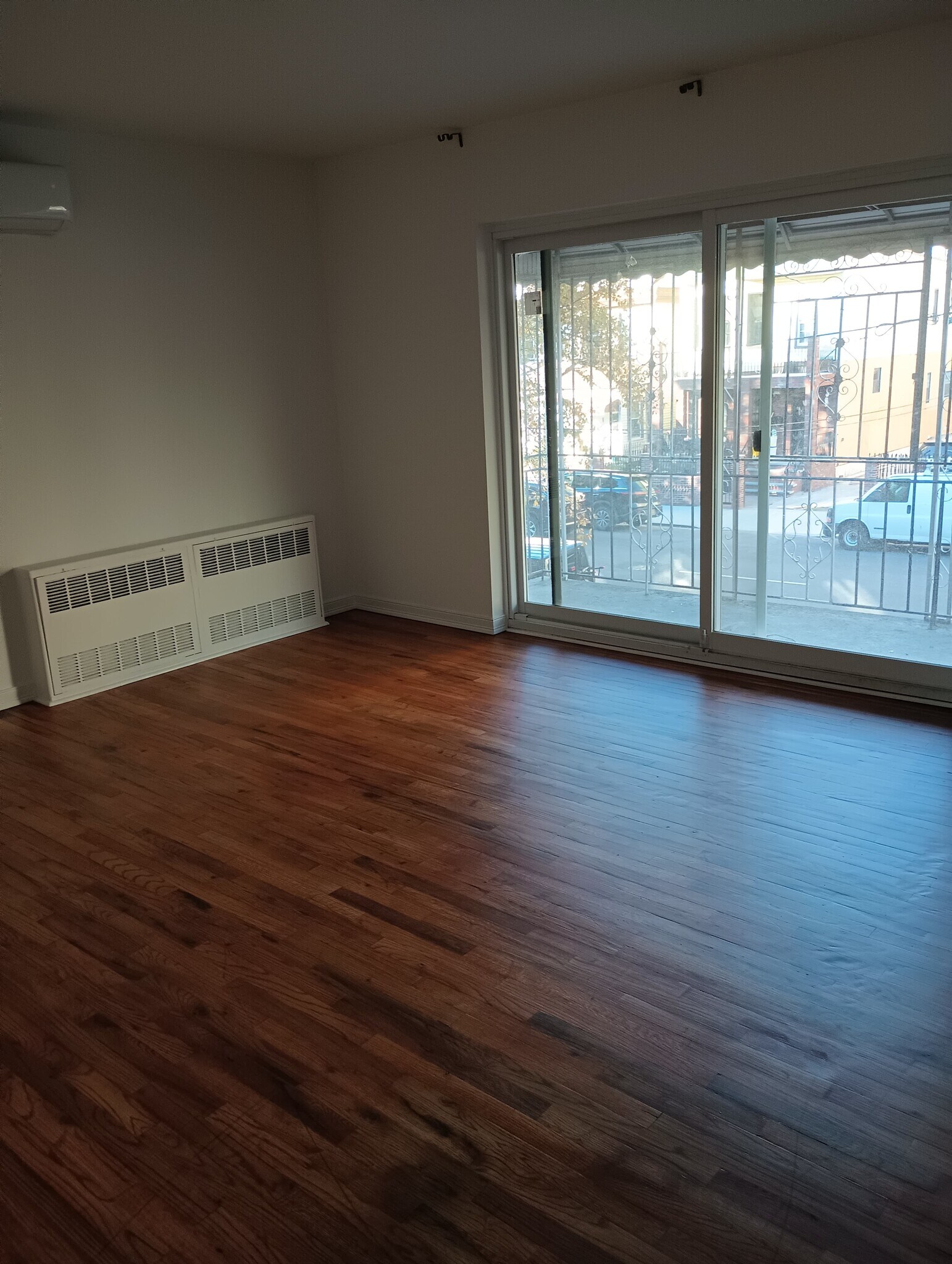 Living room - 819 Brooklyn Ave