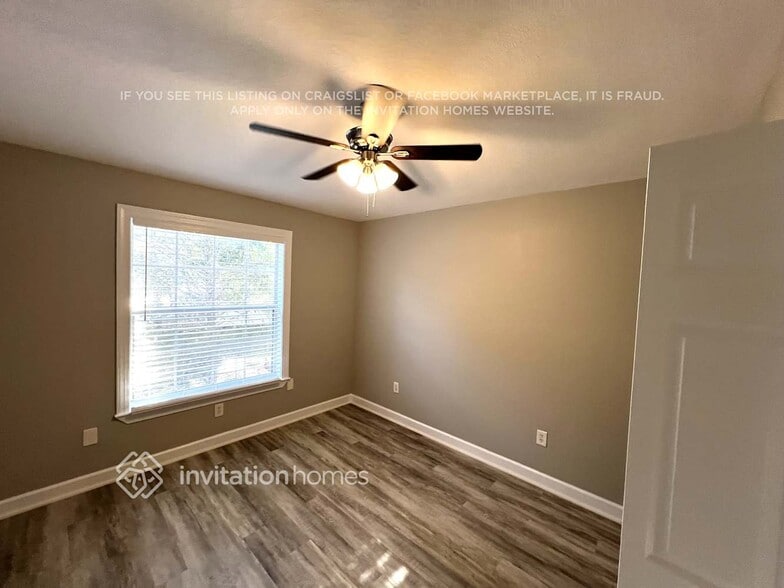 Building Photo - 148 Carol Susan Ln