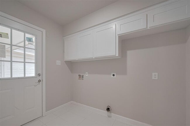 Building Photo - 22323 N Rebecca Burwell Ln