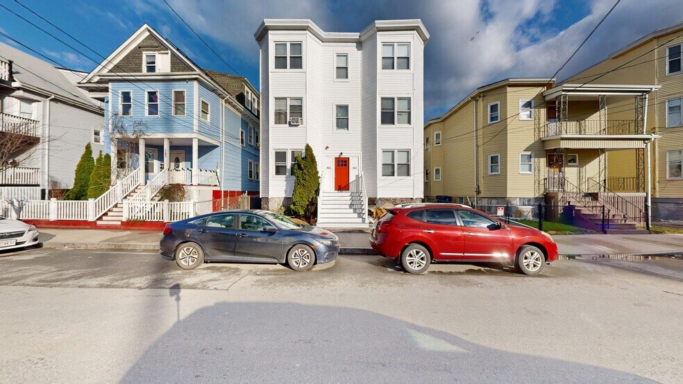 Building Photo - 163 Hichborn St