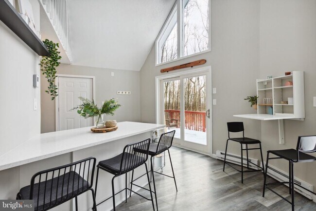 Building Photo - 20 Iowa Rd