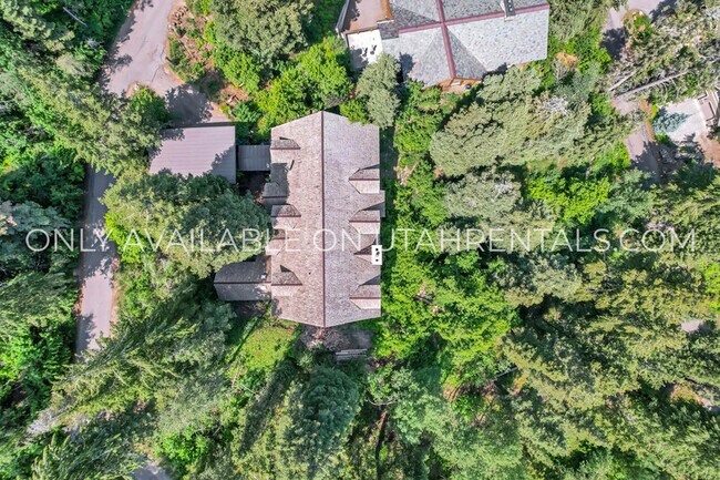 Building Photo - 2718 Stewart Rd