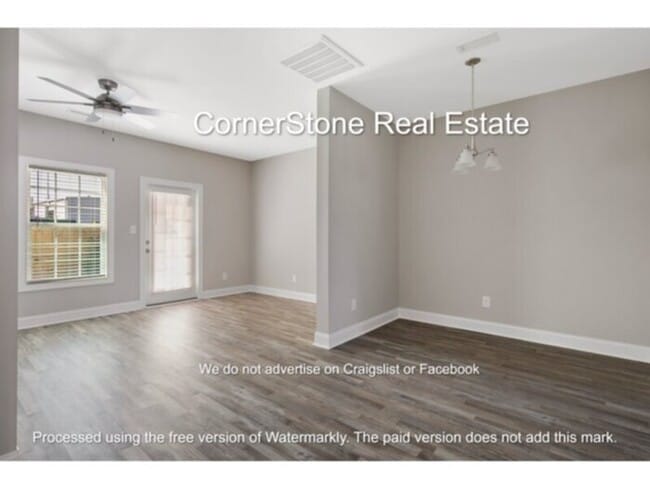 Building Photo - 2854 Little Dr