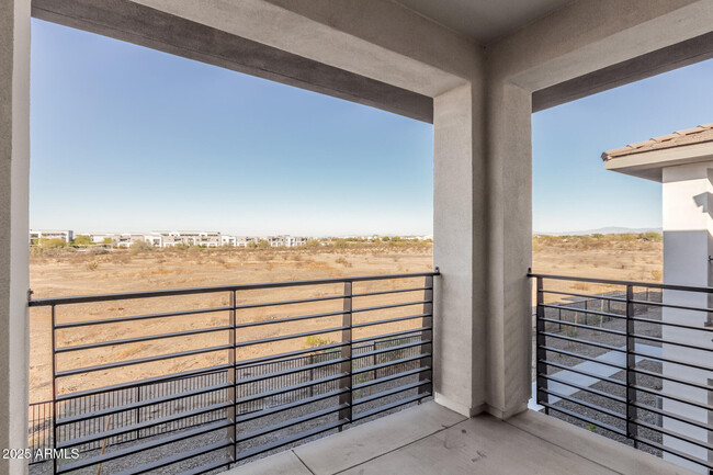 Building Photo - 2121 Sonoran Desert Dr