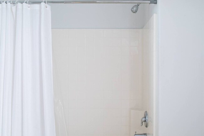 Building Photo - 132 N Jefferson St