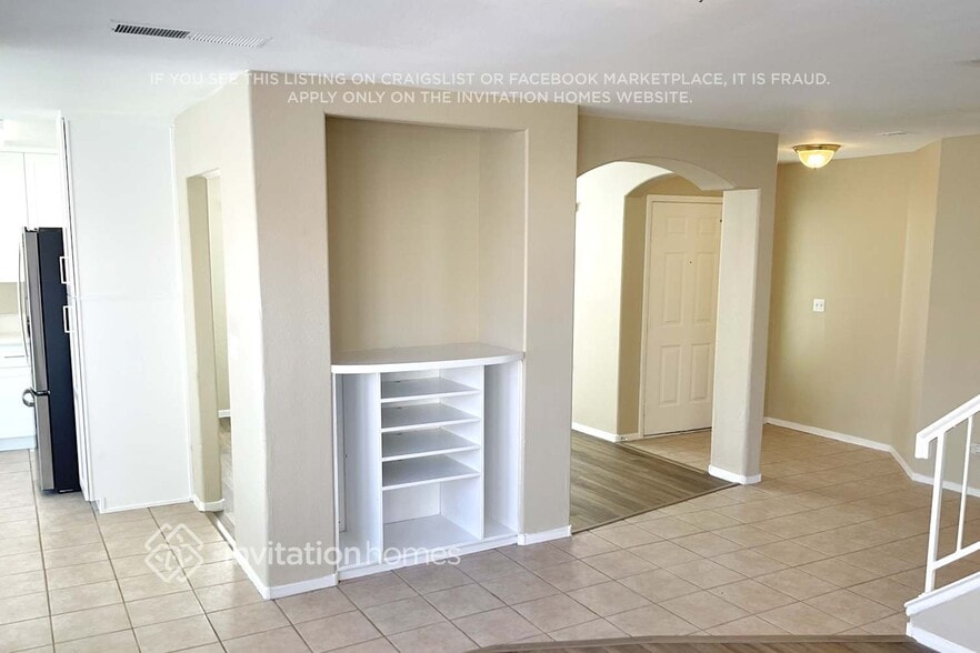 Building Photo - 7009 Glass Slipper Ct