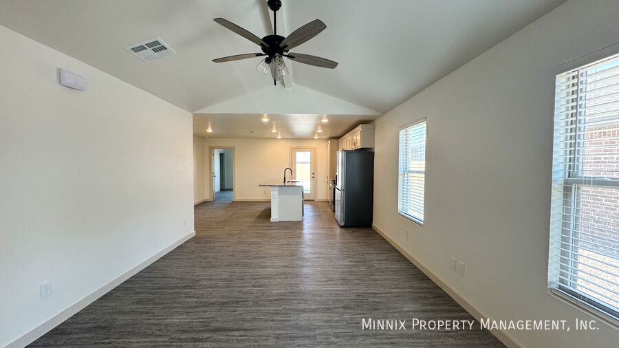 Building Photo - 8009 Date Ave