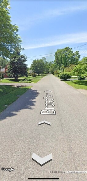 Very well kept neighborhood. - 8003 Broadfern Dr