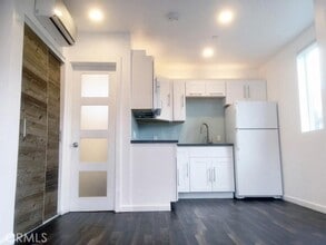 Building Photo - 2264 Lupin St