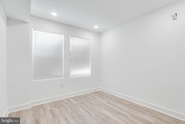 Building Photo - 2331 N 16th St