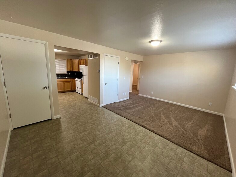 Front Room - 2173 S State St