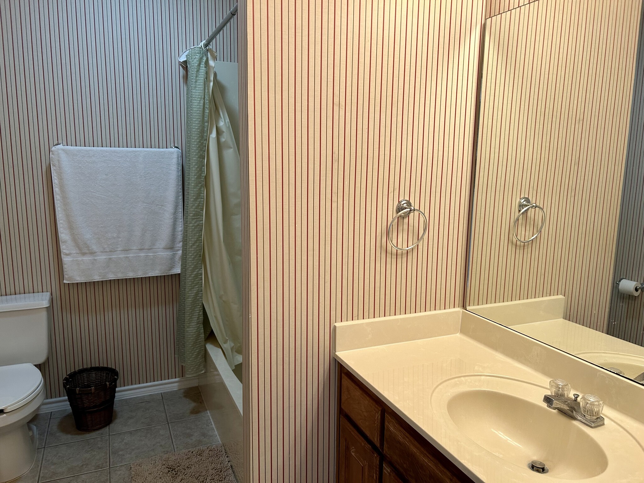 Building Photo - 26035 Heartwood Dr